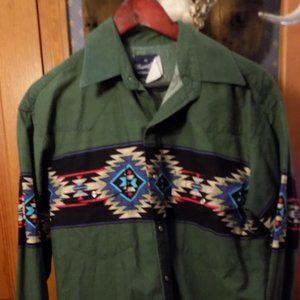 Wrangler Green Aztec Snap Button Down Shirt Medium